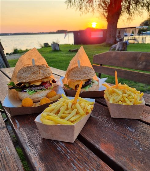 Mini burgery z frytkami